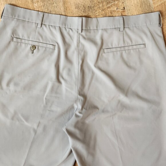 Roundtree & Yorke Mens Performance Flat Front Golf Shorts Size 40 - Picture 4 of 11